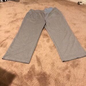 Ladies wide leg knit pants with side zipper, front pockets